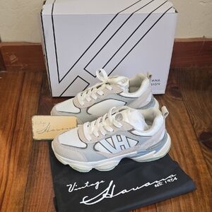 Vintage Havana Women's Sneakers - Cream and Gray